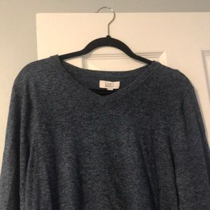 NWT blue/black soft sweater light